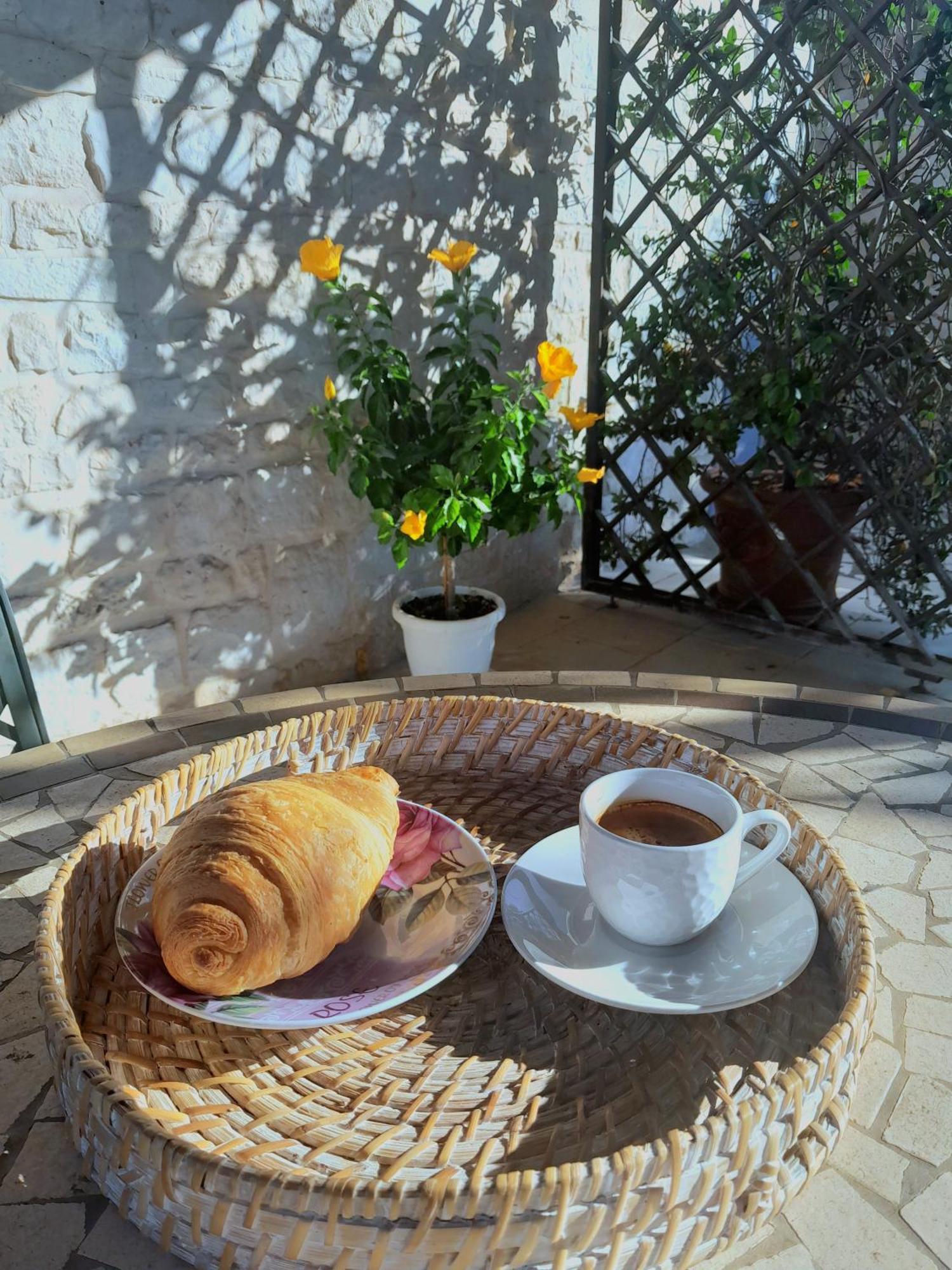 La Rosa Dei Trulli B&B Alberobello Exteriör bild